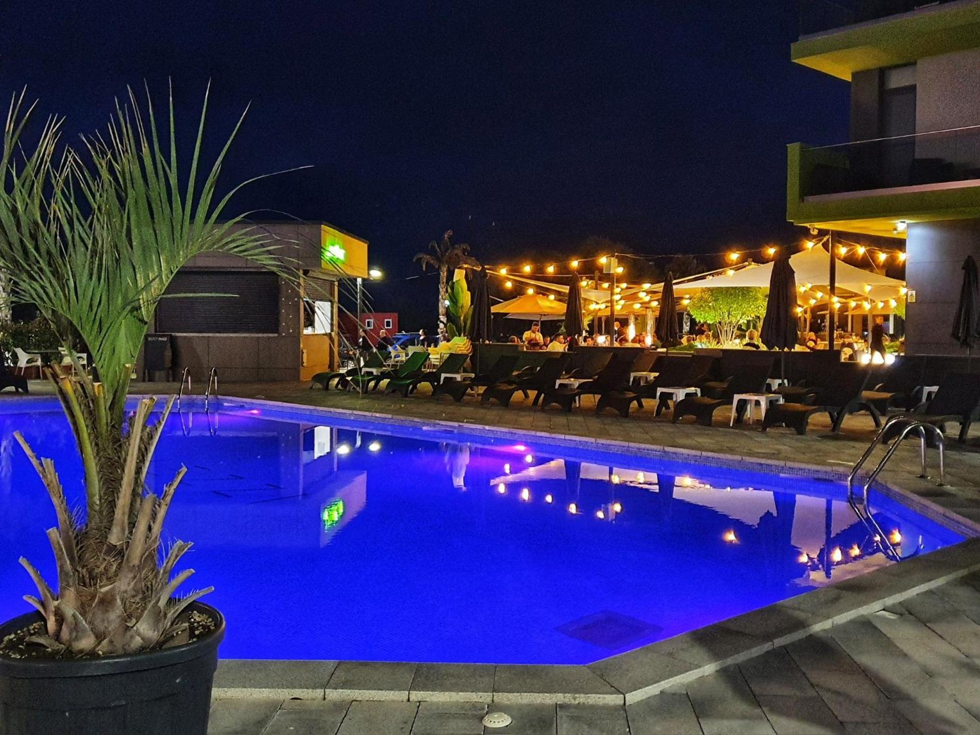 Aquamarine - Pool & Spa Beach Resort Năvodari Esterno foto