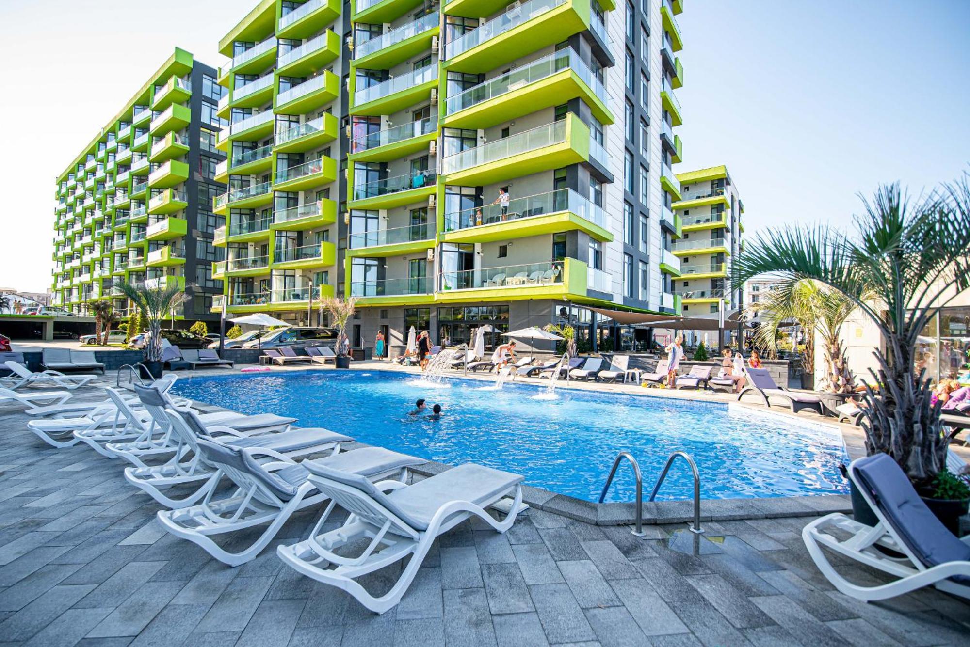 Aquamarine - Pool & Spa Beach Resort Năvodari Esterno foto