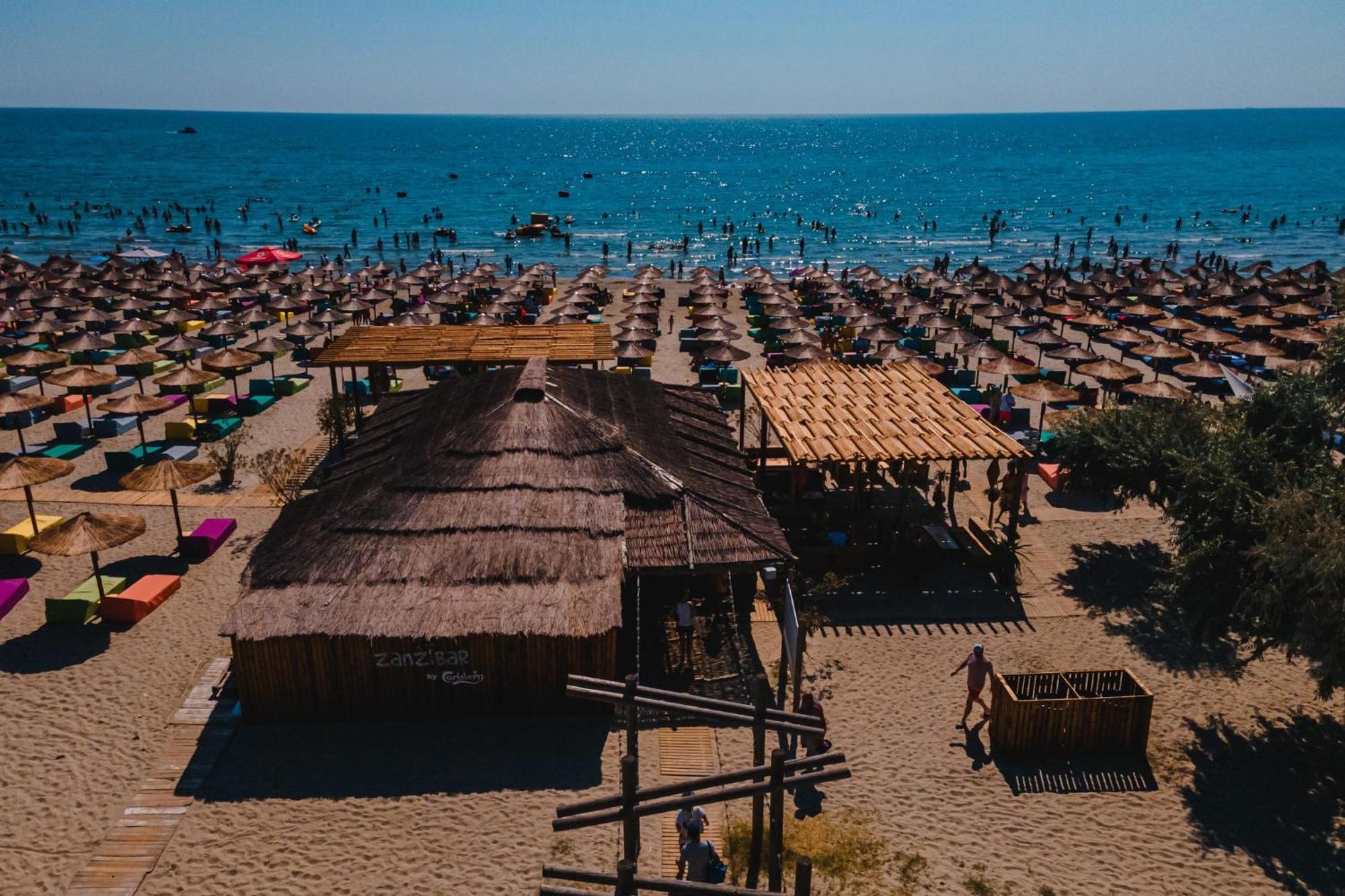 Aquamarine - Pool & Spa Beach Resort Năvodari Esterno foto