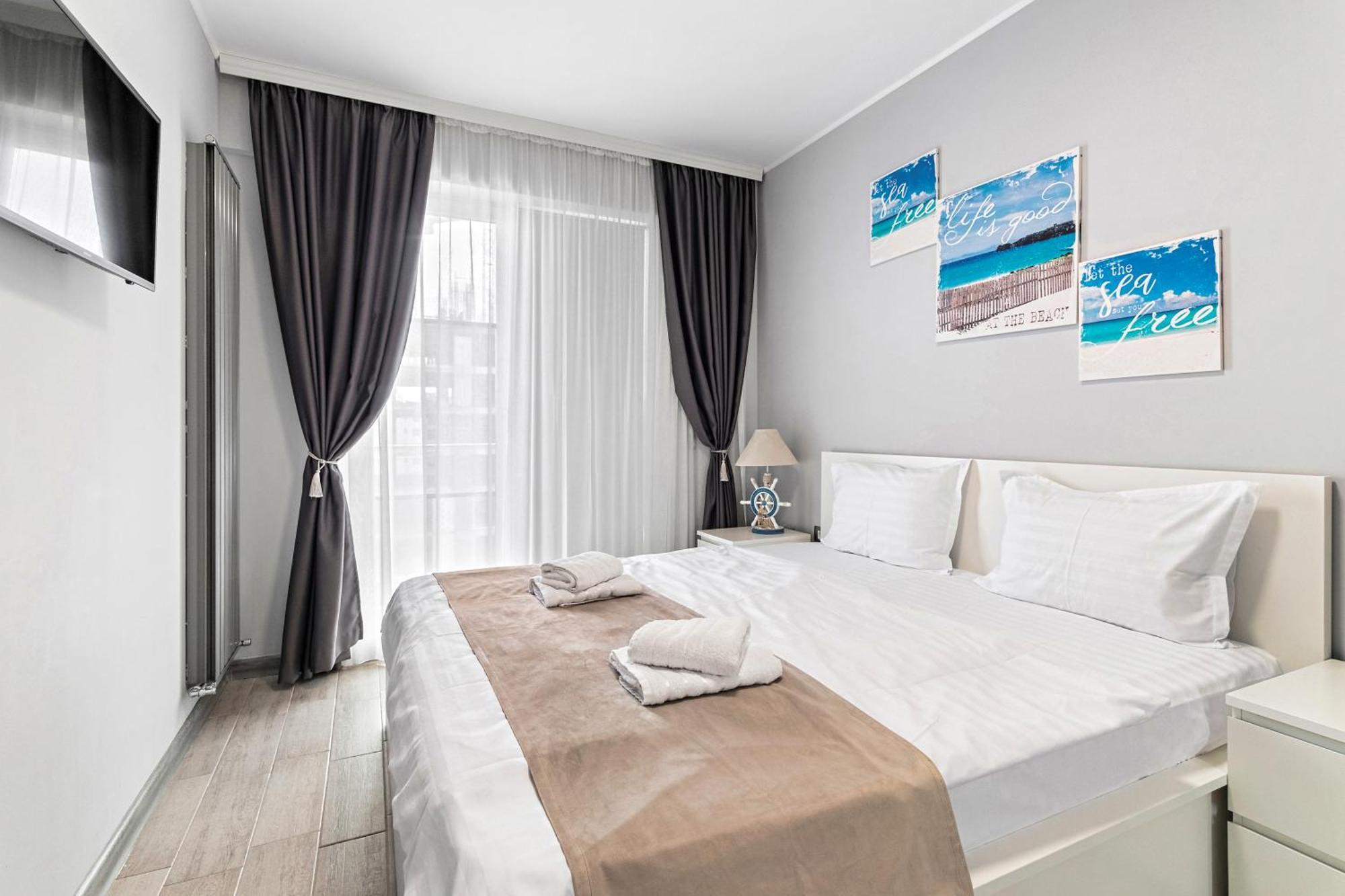 Aquamarine - Pool & Spa Beach Resort Năvodari Esterno foto